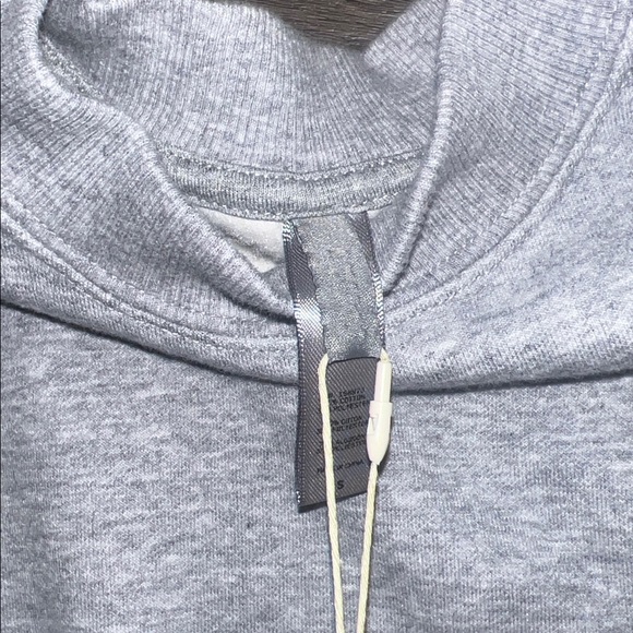 NWT SKIMS Heather Gray Crew Sweatshirt - Picture 6 of 7
